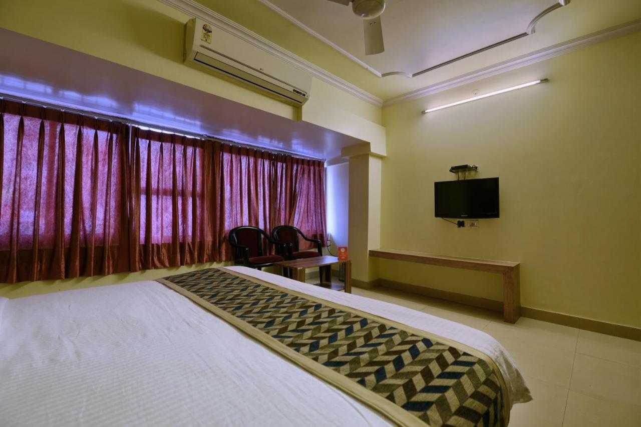 Oyo 2289 Hotel Radha Palace Kukas Luaran gambar